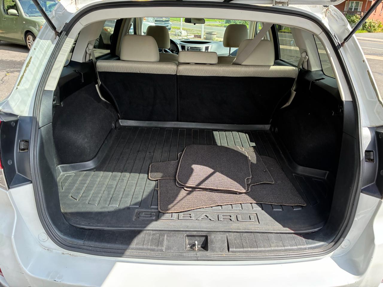 Subaru Outback 4dr Wgn H4 Auto 2.5i Premium 2012