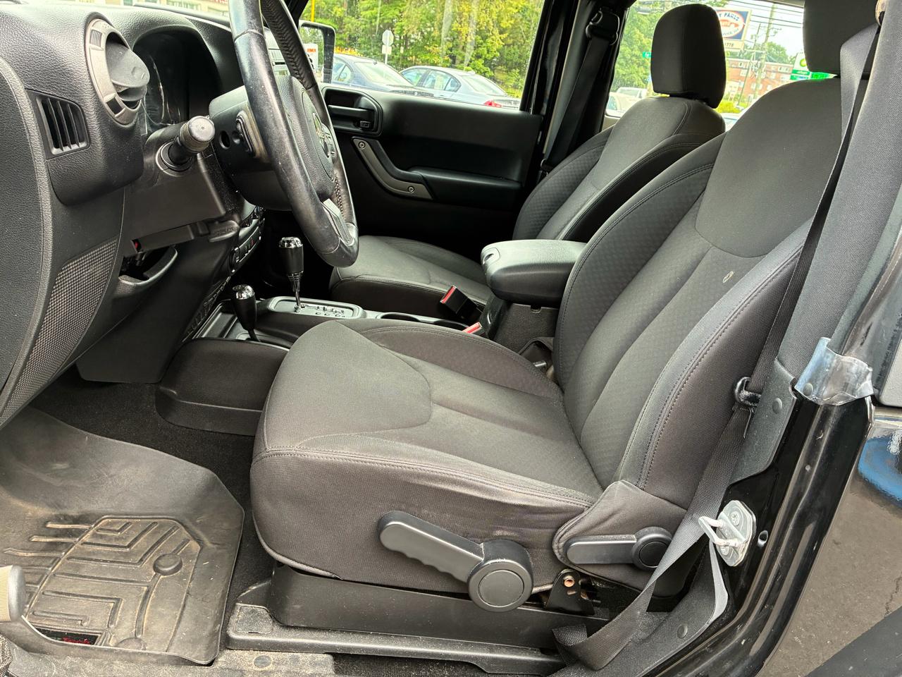 Jeep Wrangler 4WD 2dr Sport 2015