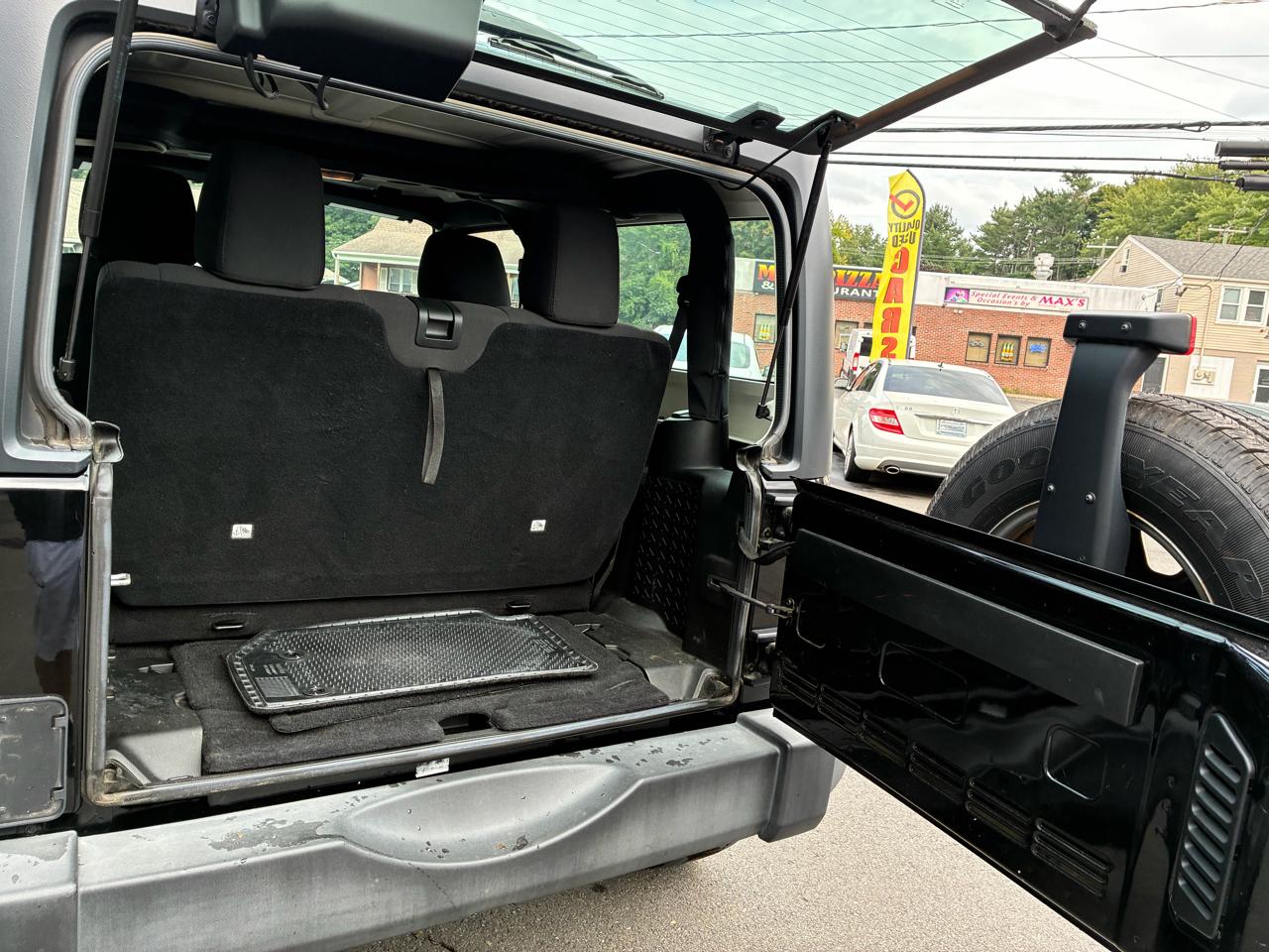 Jeep Wrangler 4WD 2dr Sport 2015