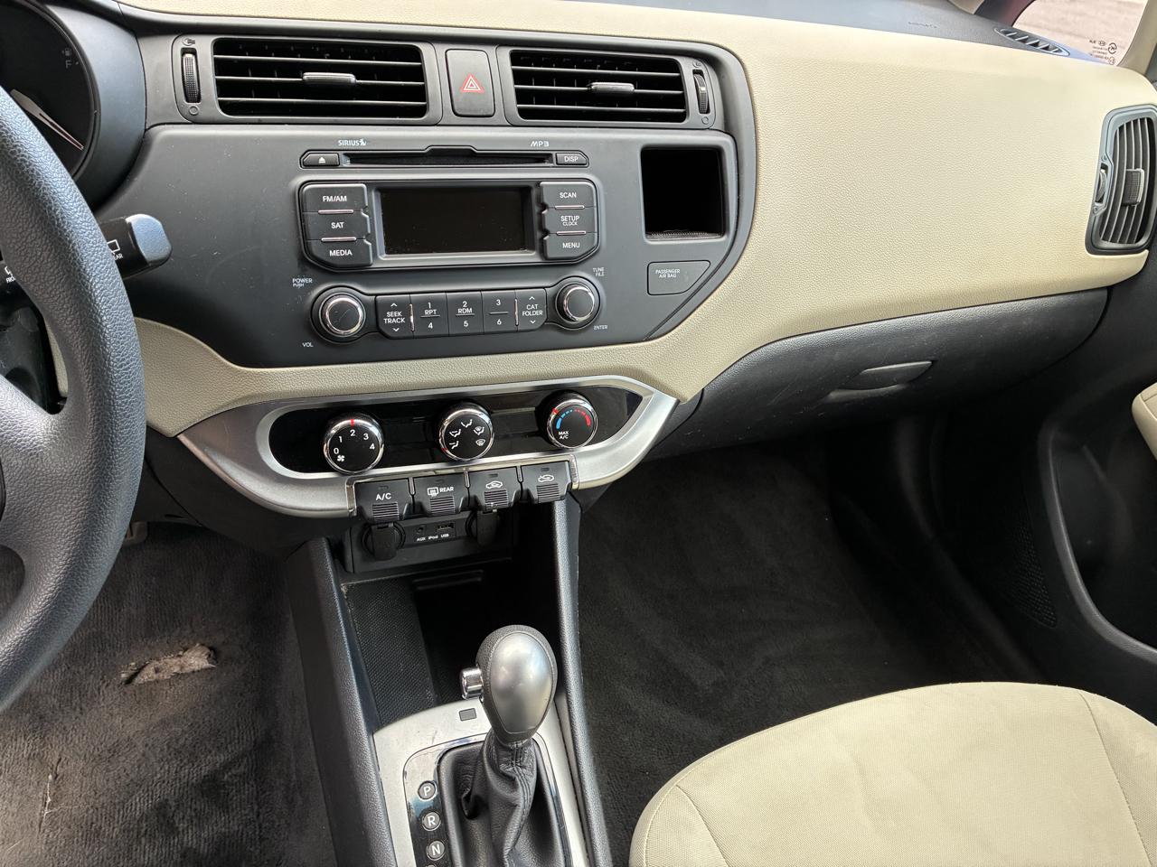 Kia Rio 5dr HB Auto LX 2013