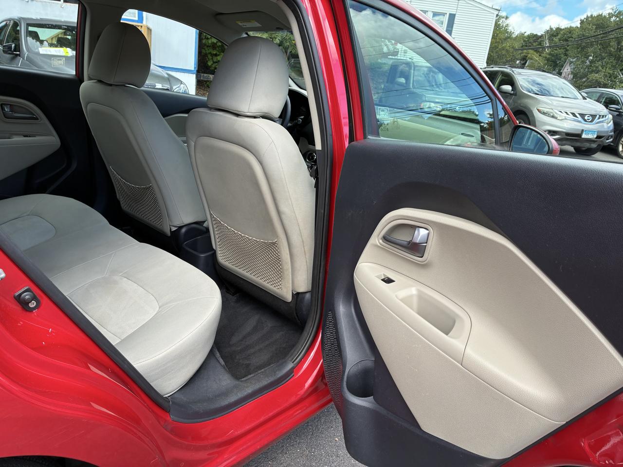 Kia Rio 5dr HB Auto LX 2013
