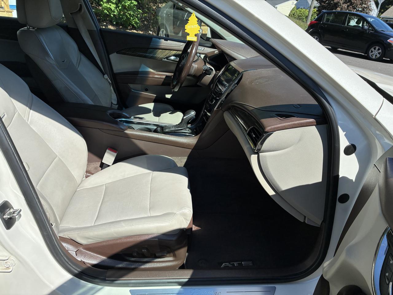 Cadillac ATS 4dr Sdn 2.0L Luxury AWD 2014