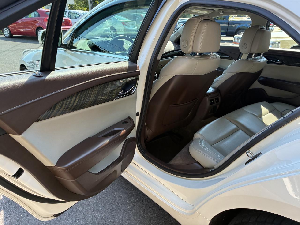 Cadillac ATS 4dr Sdn 2.0L Luxury AWD 2014