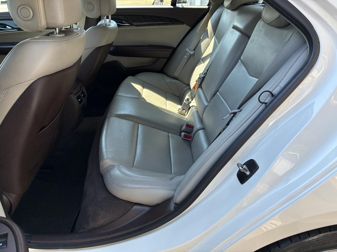 Cadillac ATS 4dr Sdn 2.0L Luxury AWD 2014