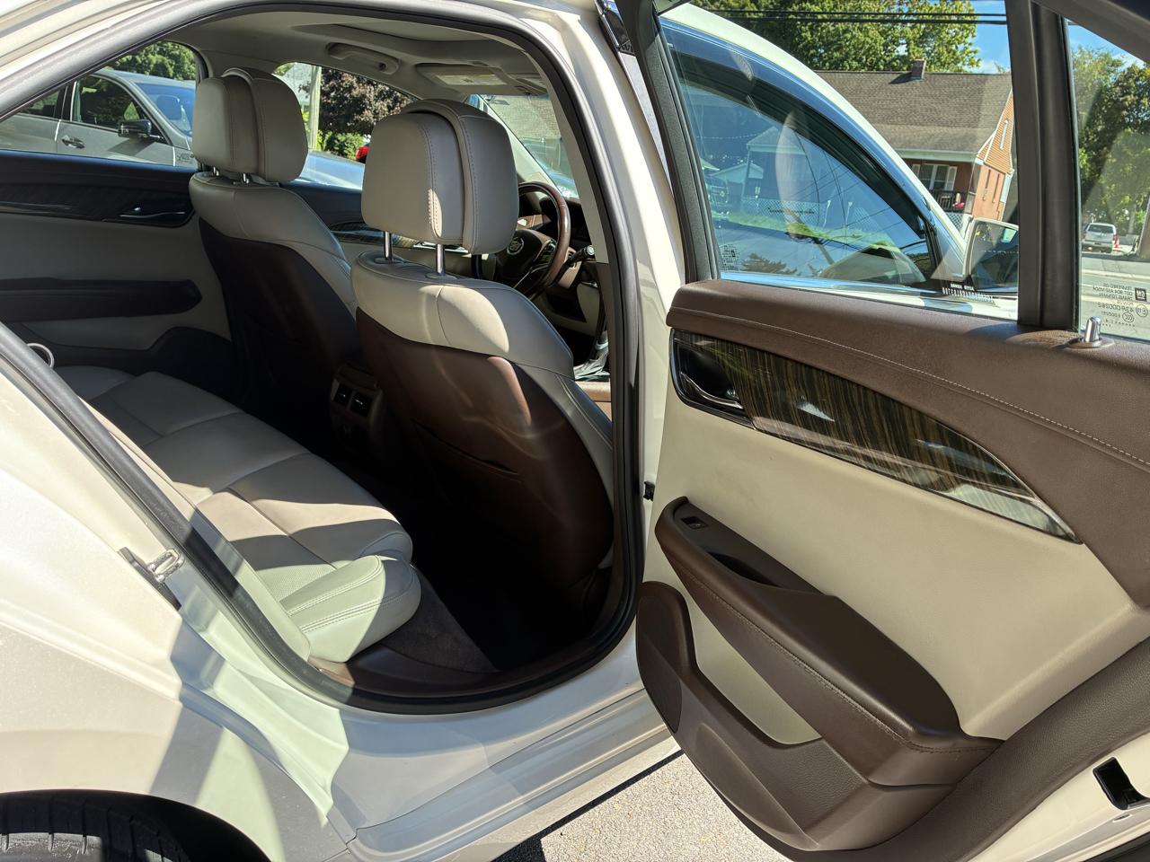 Cadillac ATS 4dr Sdn 2.0L Luxury AWD 2014