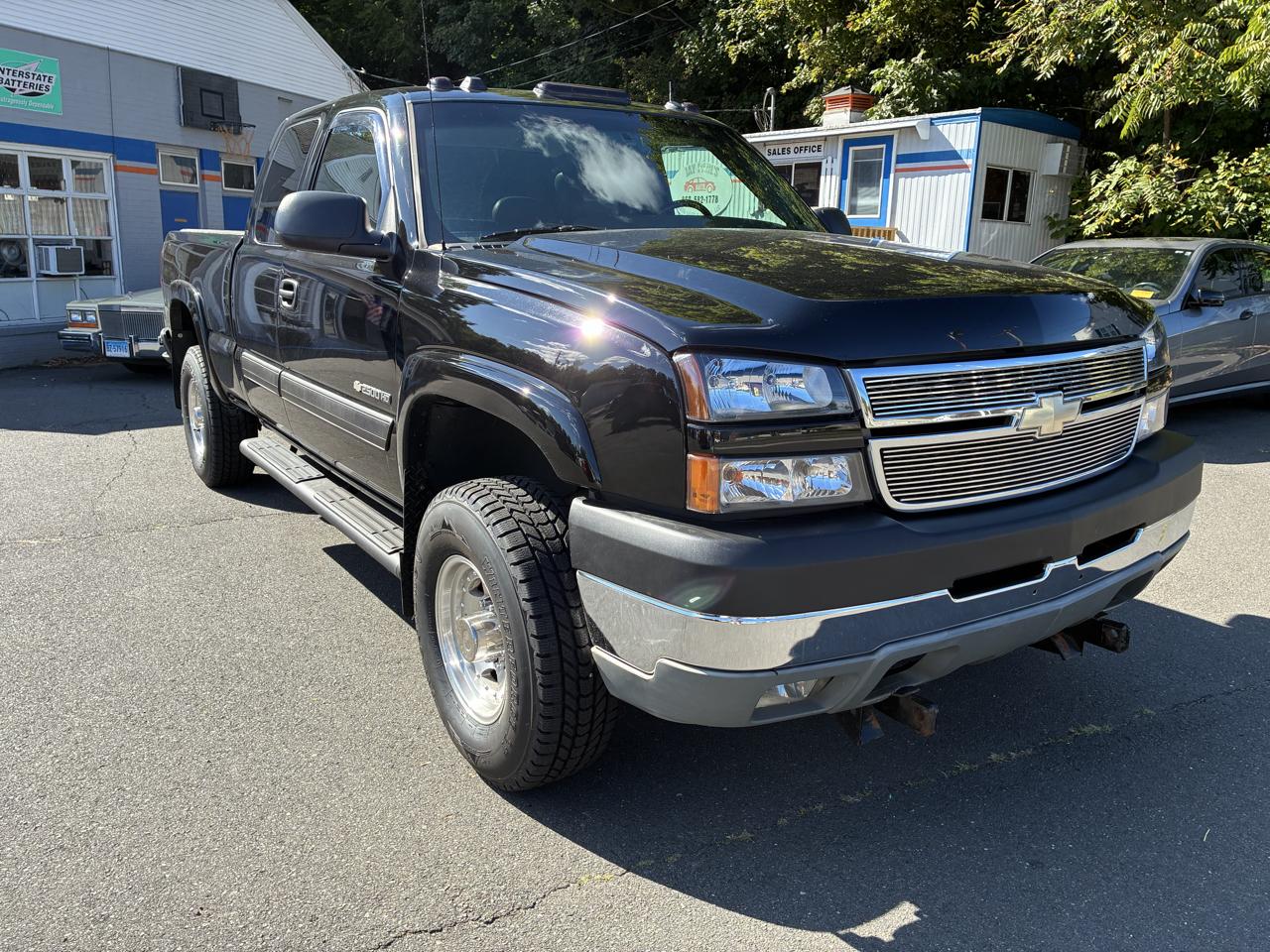 Chevrolet Silverado 2500HD Ext Cab 143.5" WB 4WD LT 2005