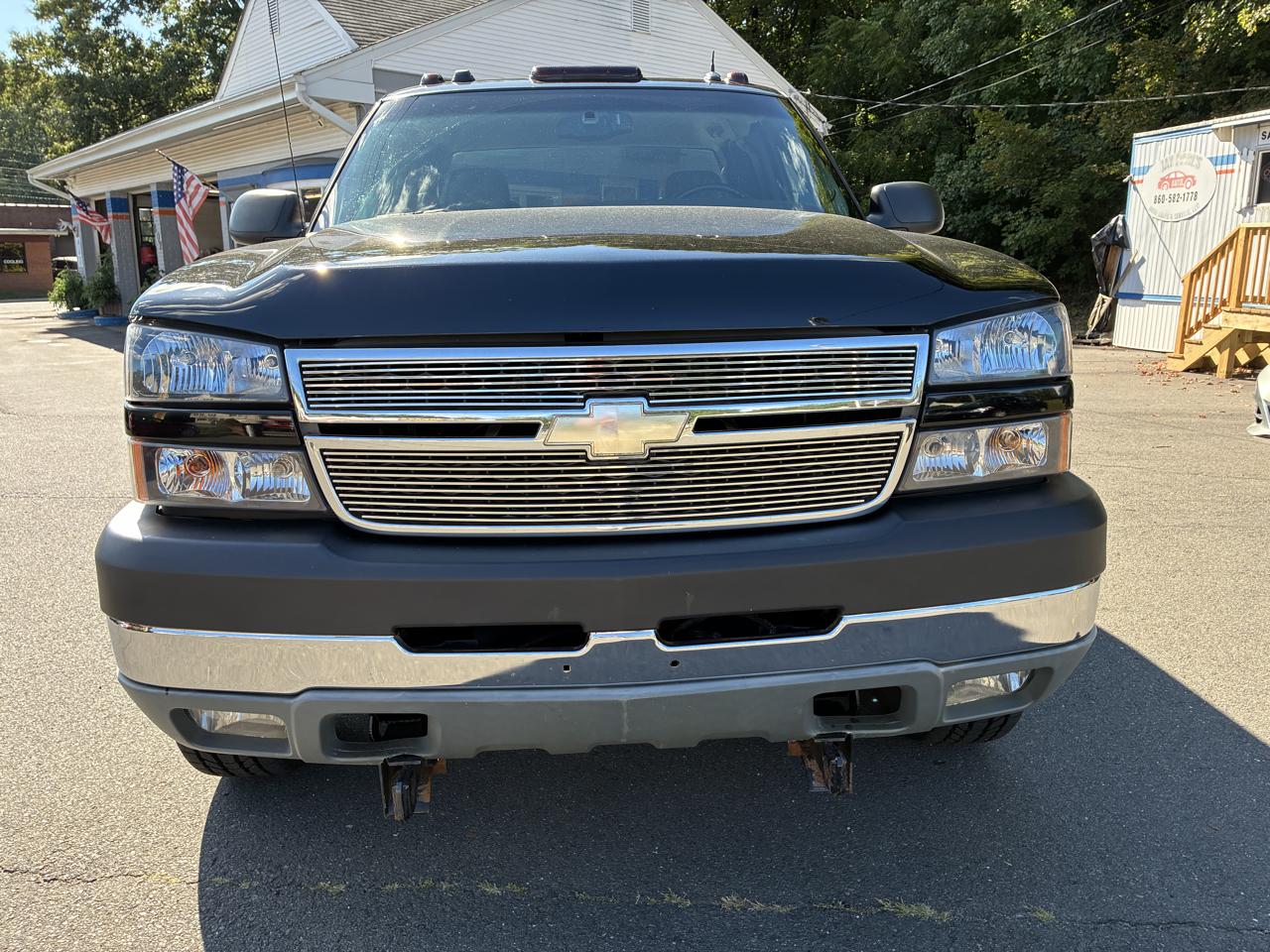 Chevrolet Silverado 2500HD Ext Cab 143.5" WB 4WD LT 2005