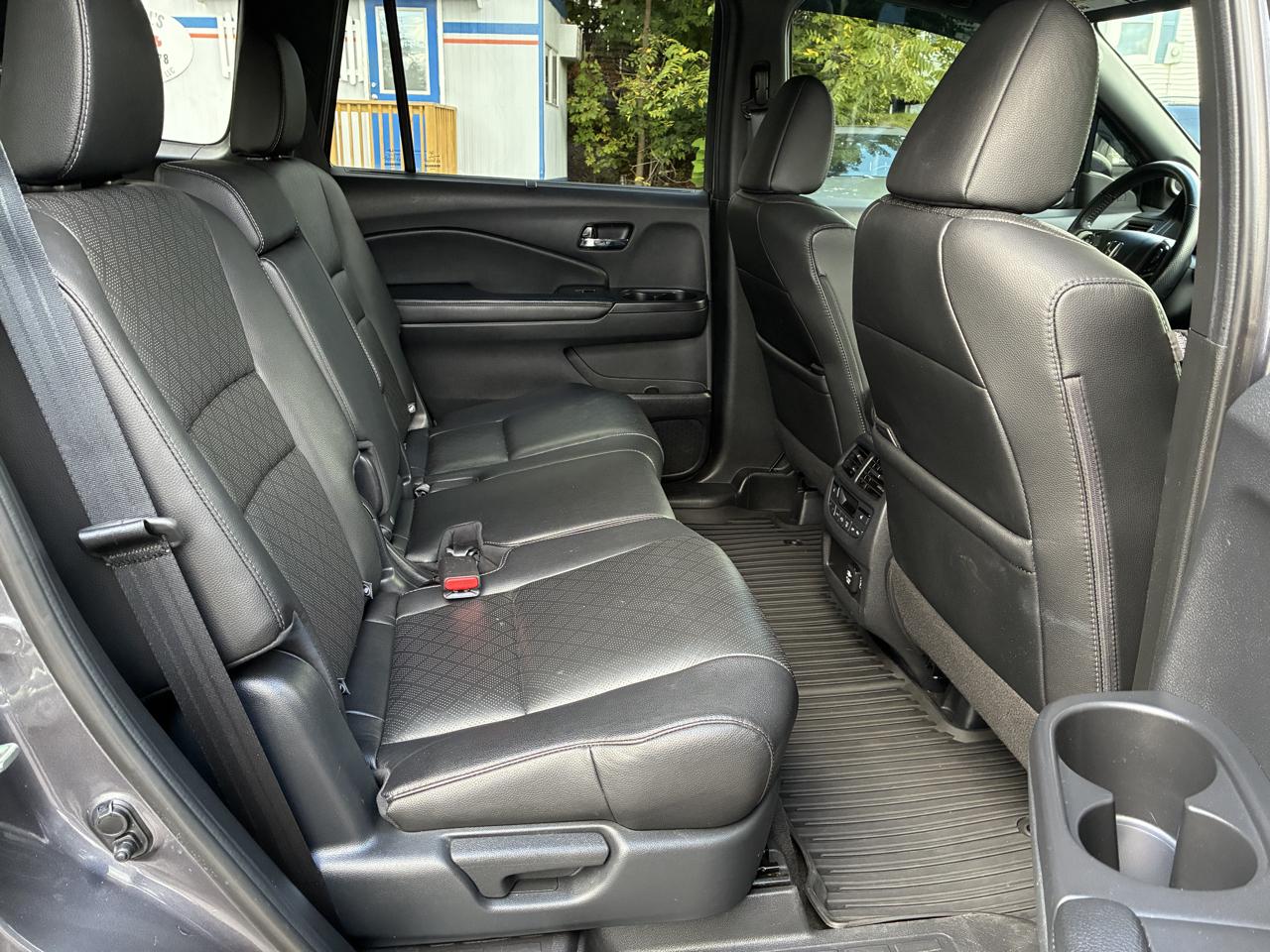 Honda Passport Touring AWD 2019