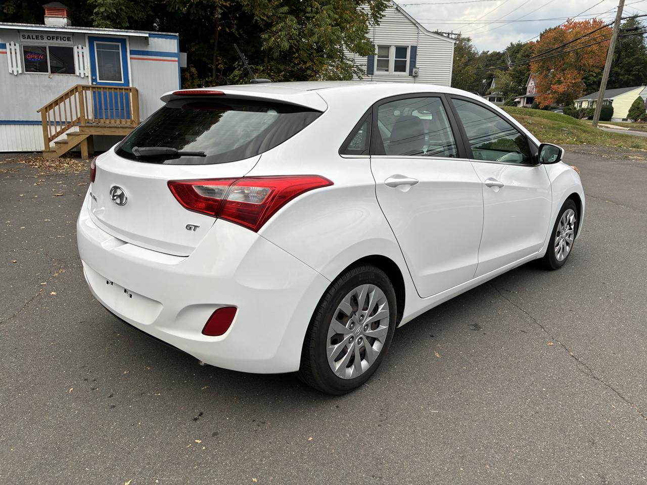Hyundai Elantra GT  2017