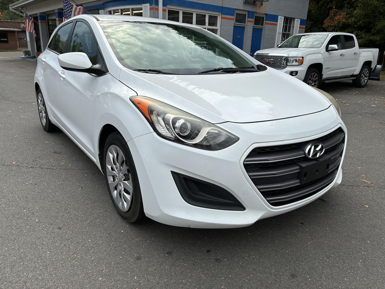 Hyundai Elantra GT  2017