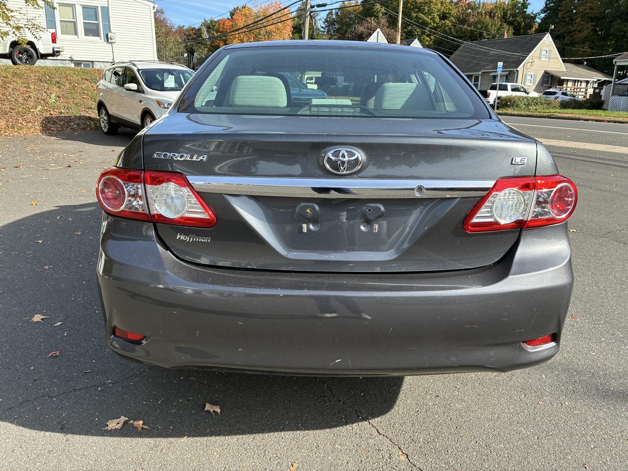 Toyota Corolla 4dr Sdn Auto LE Special Edition (Natl) 2013