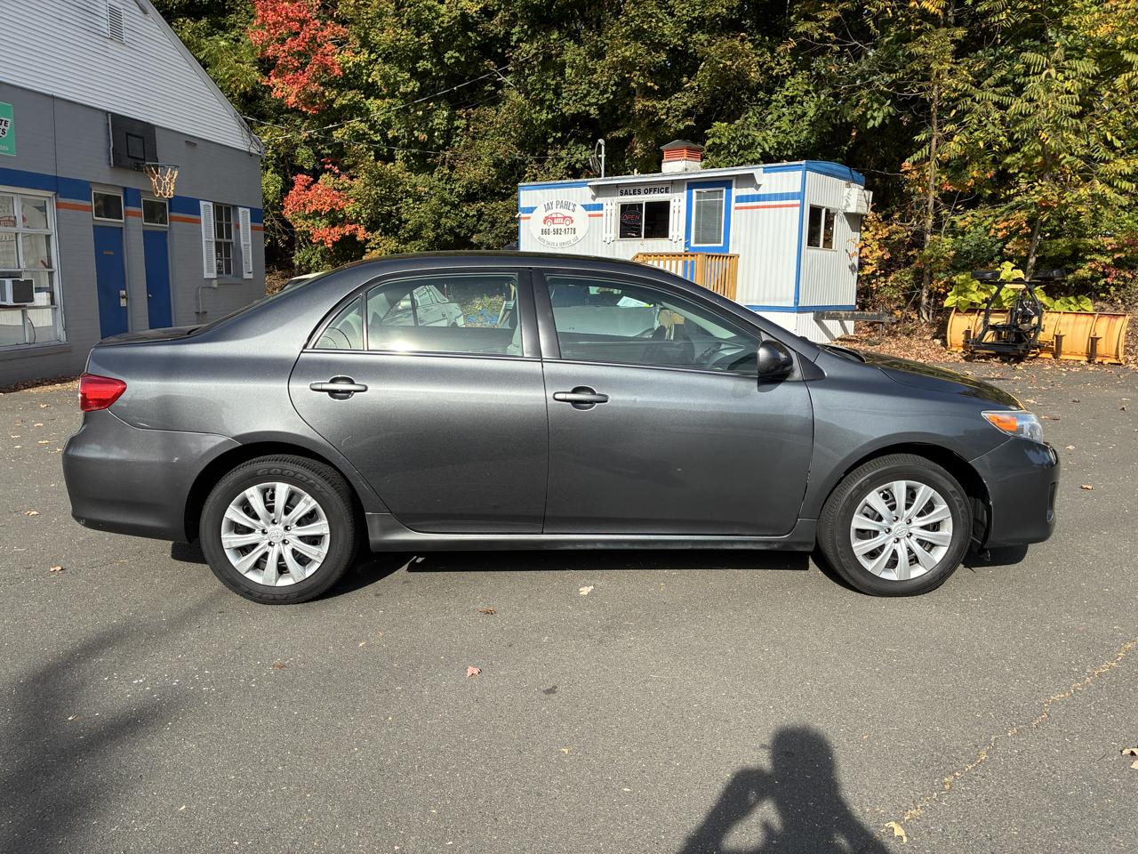 Toyota Corolla 4dr Sdn Auto LE Special Edition (Natl) 2013