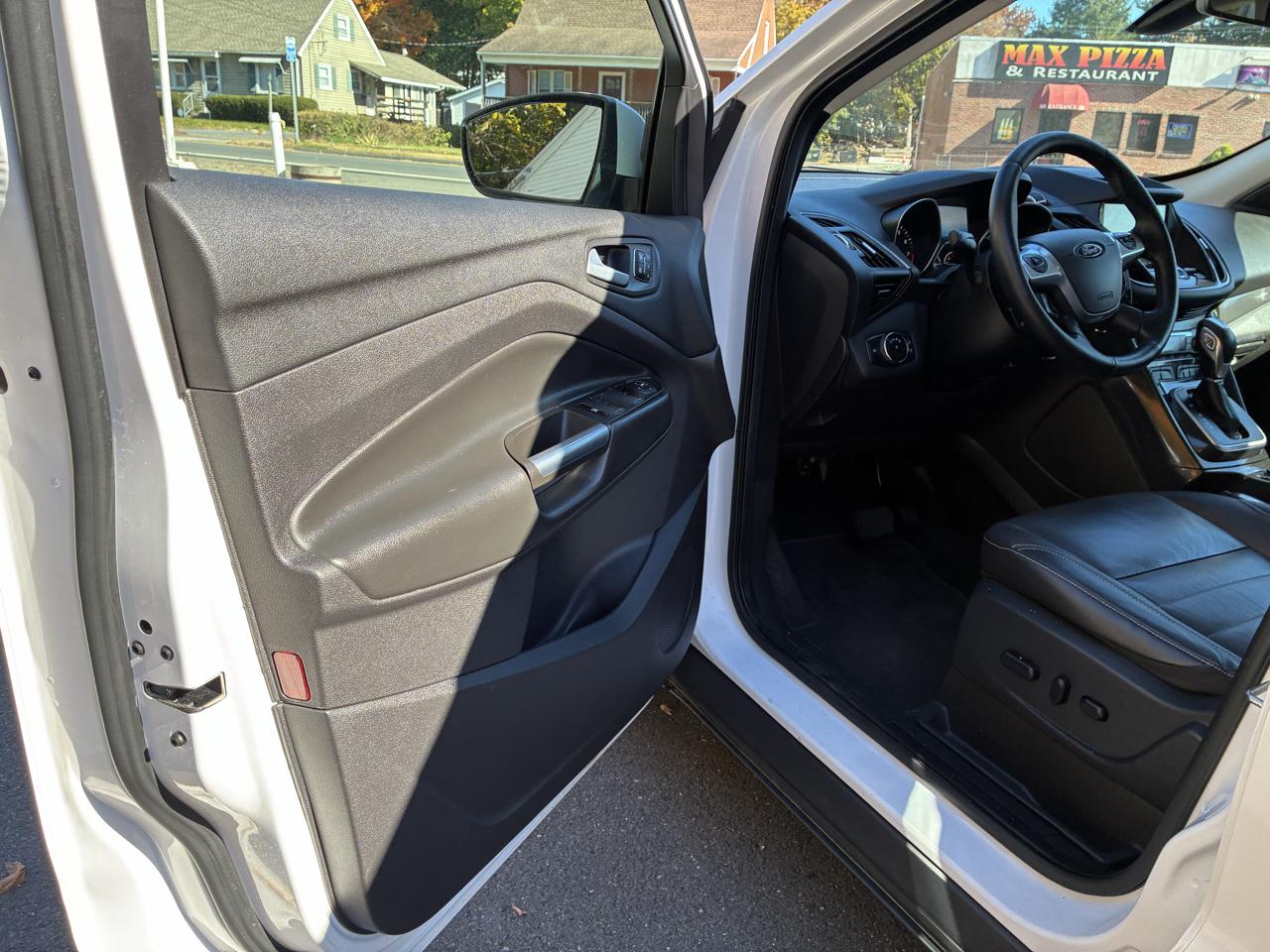 Ford Escape 4WD 4dr Titanium 2014