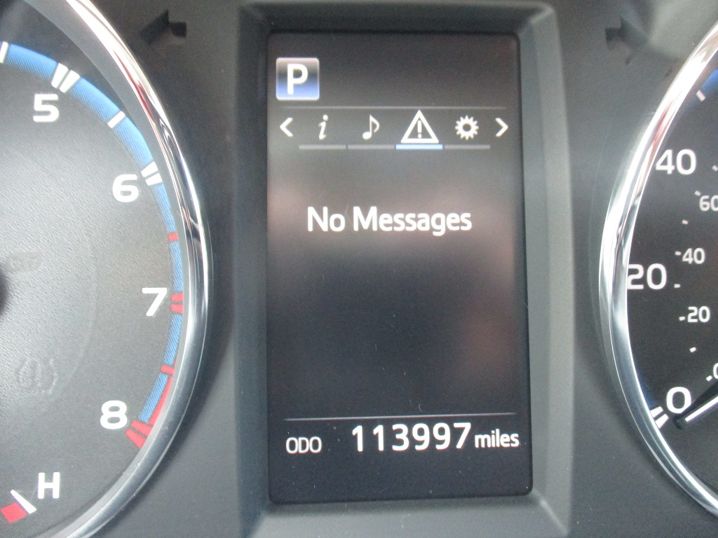 2016 Toyota RAV4 XLE photo 8