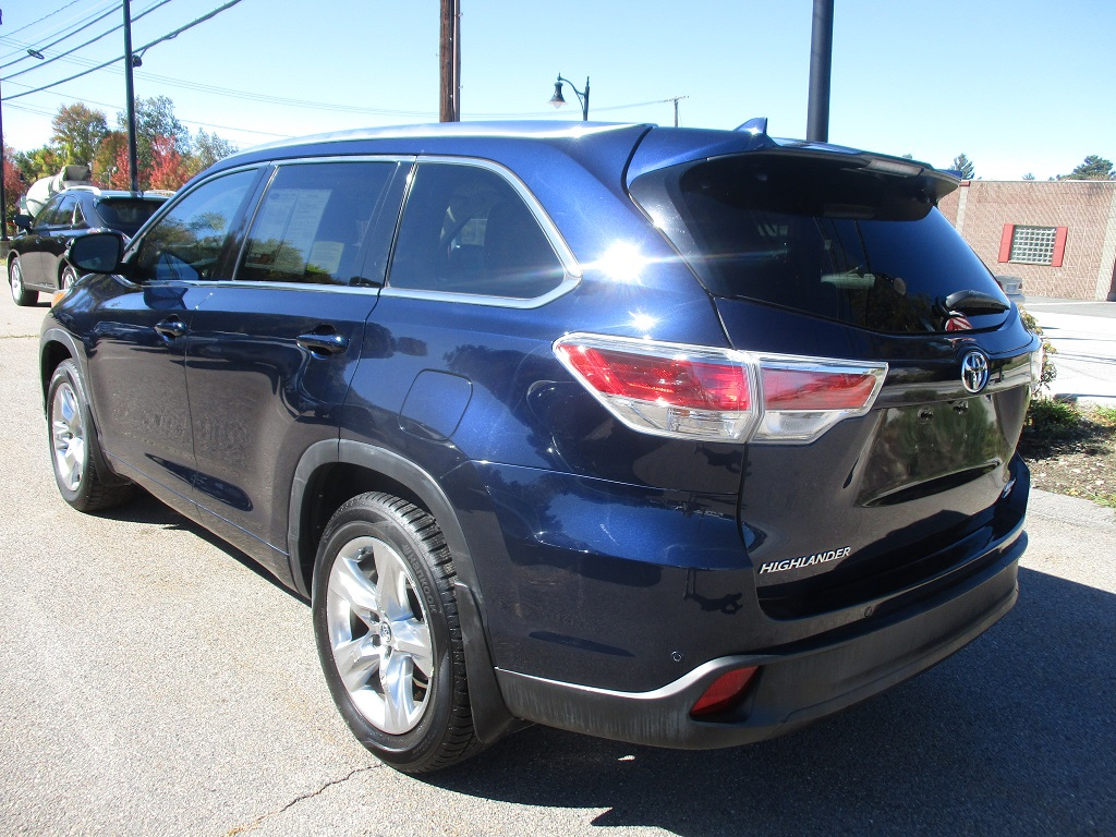 2016 Toyota Highlander Limited photo 3