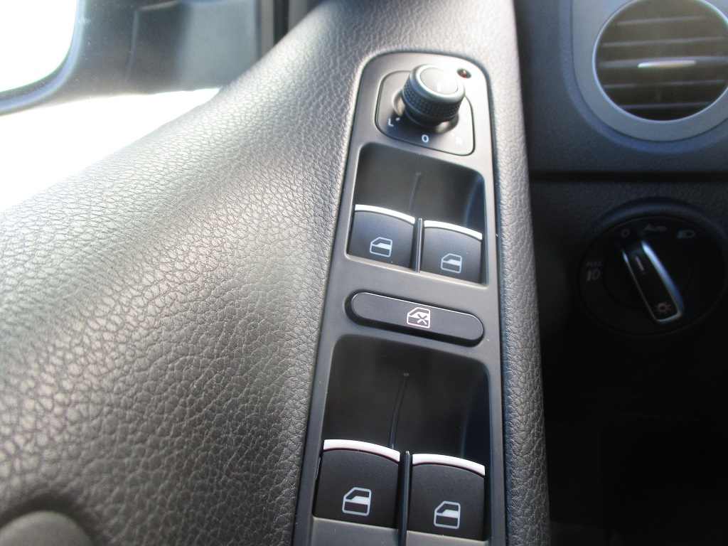 Volkswagen Tiguan SE 4Motion 2016 Volkswagen Tiguan SE 4Motion 2016