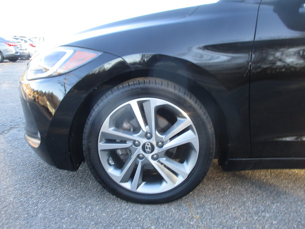 Hyundai Elantra Limited 2018