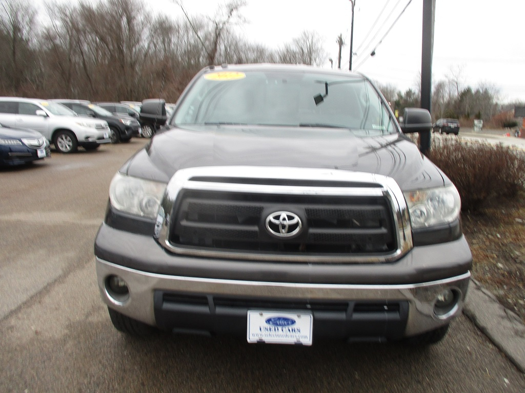 Toyota Tundra 4WD Truck  2012