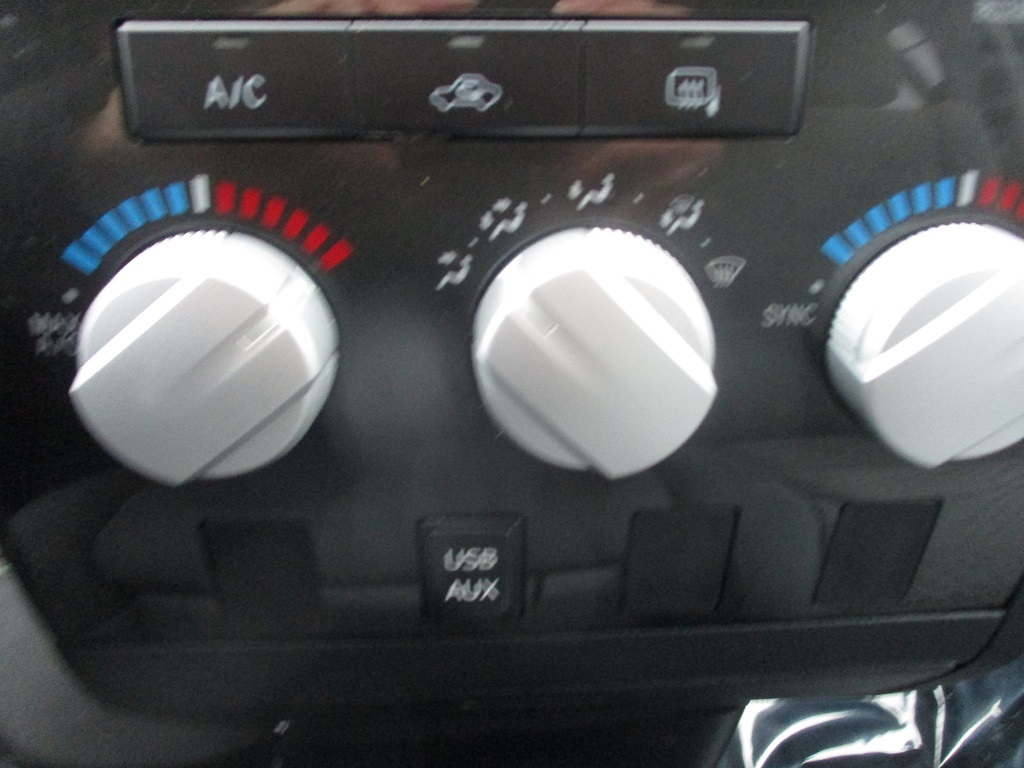 Toyota Tundra 4WD Truck  2012