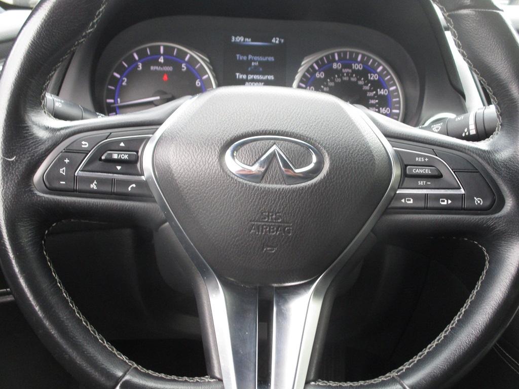 Infiniti Q60 2.0t AWD 2017