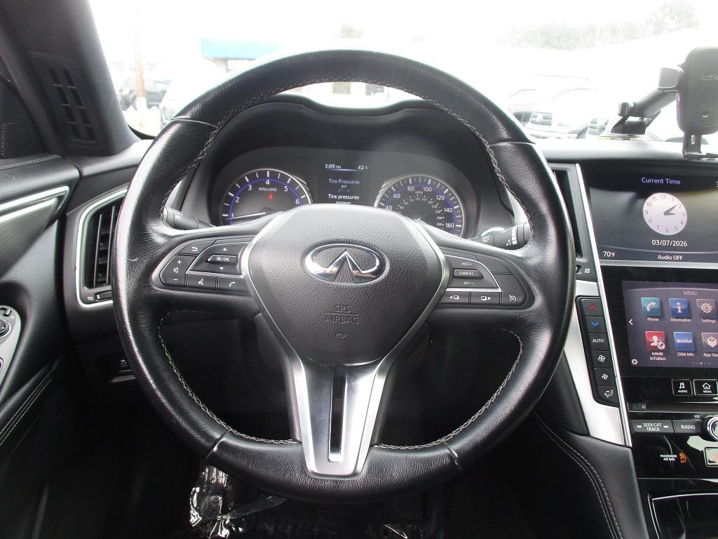 Infiniti Q60 2.0t AWD 2017