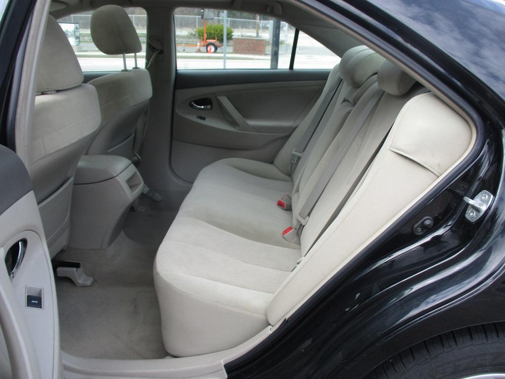 Toyota Camry LE 2011