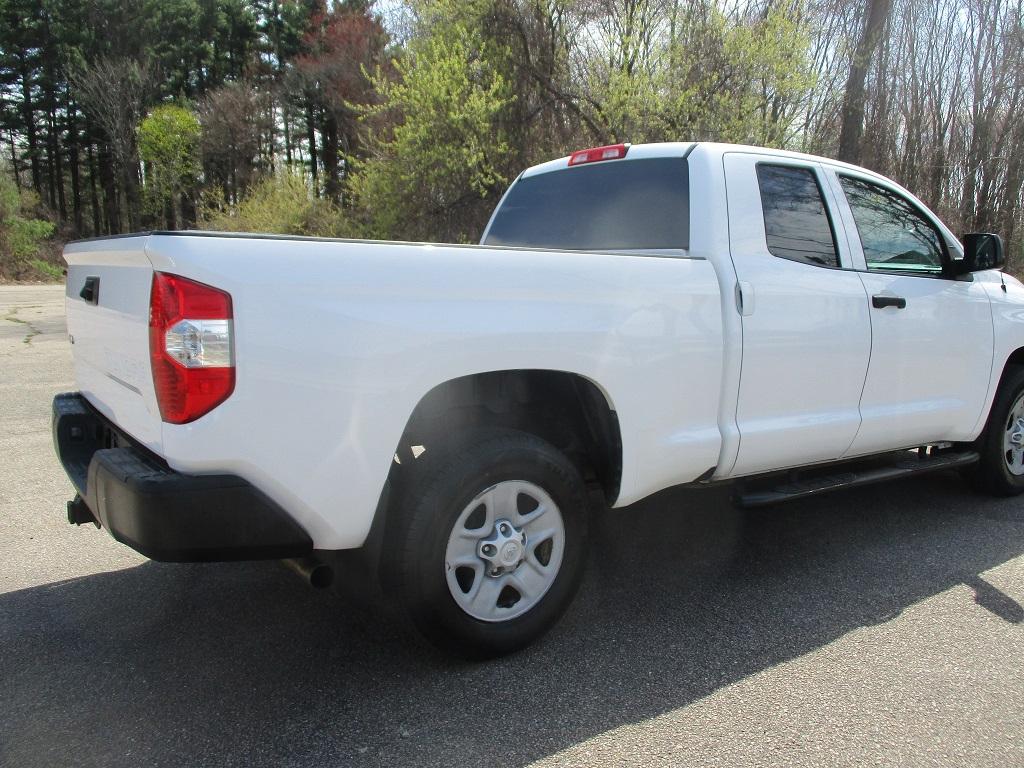 Toyota Tundra 4WD Truck  2016