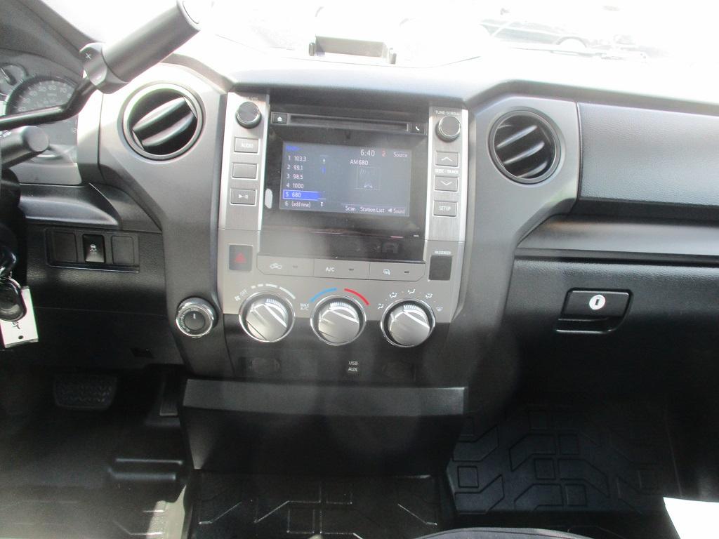 Toyota Tundra 4WD Truck  2016