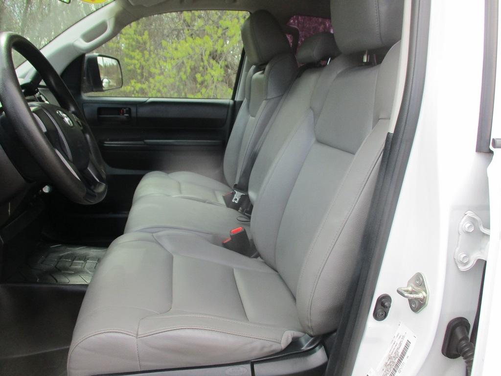 Toyota Tundra 4WD Truck  2016