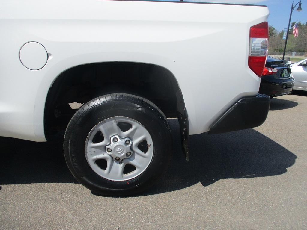 Toyota Tundra 4WD Truck  2016