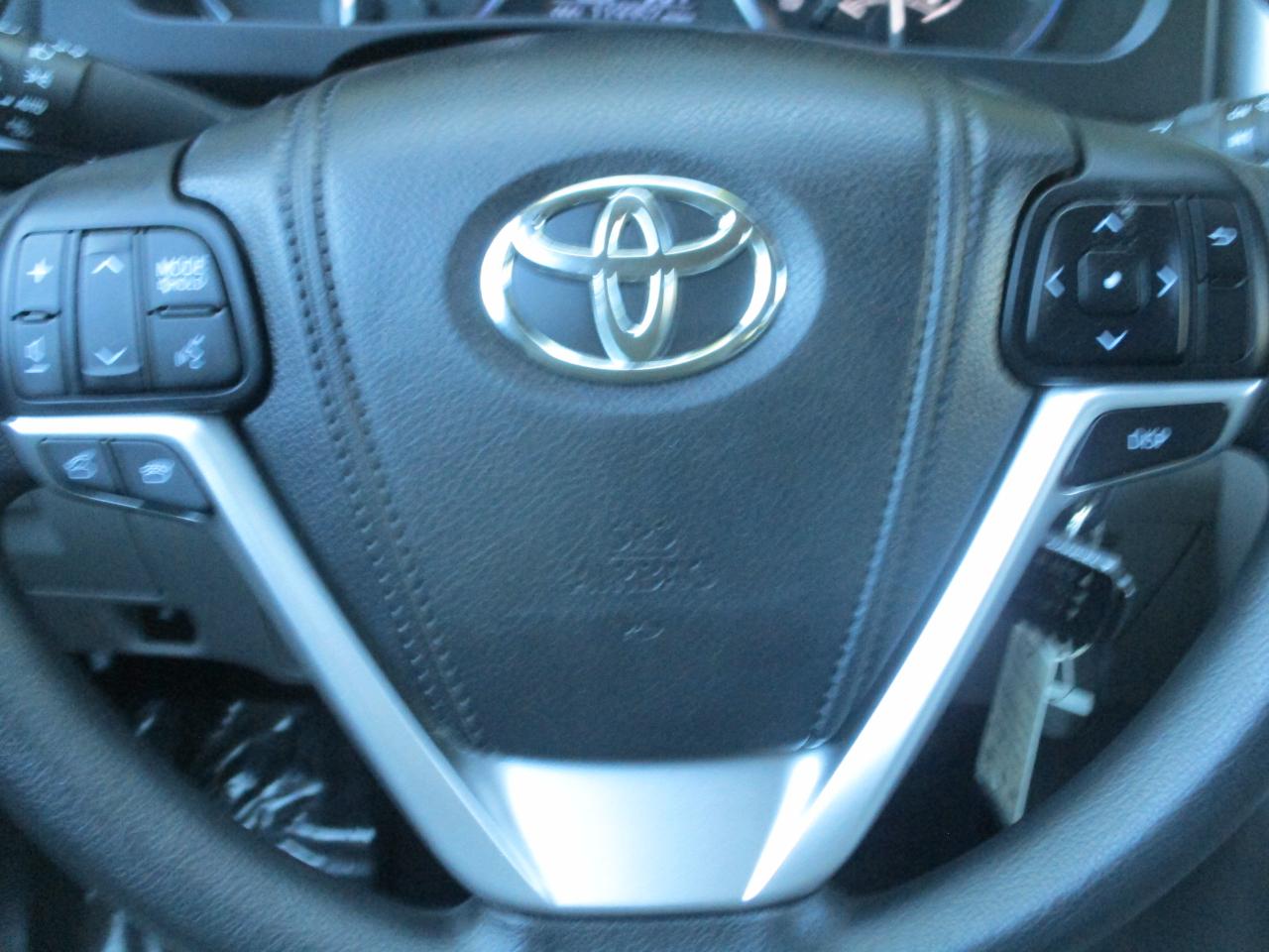 Toyota Highlander  2014