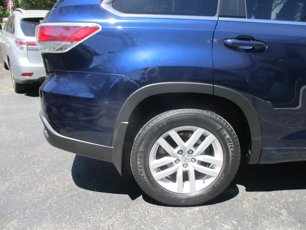 Toyota Highlander  2014