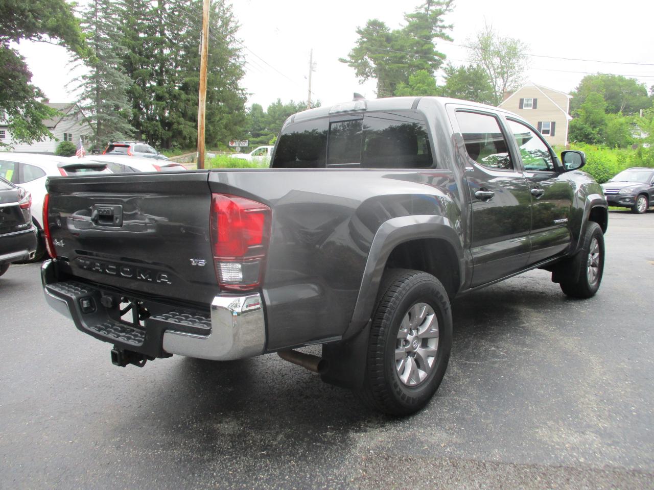 Toyota Tacoma 4WD  2018