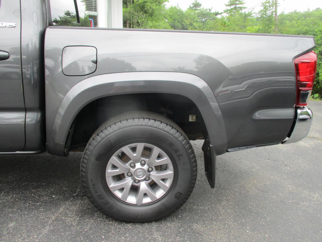 Toyota Tacoma 4WD  2018