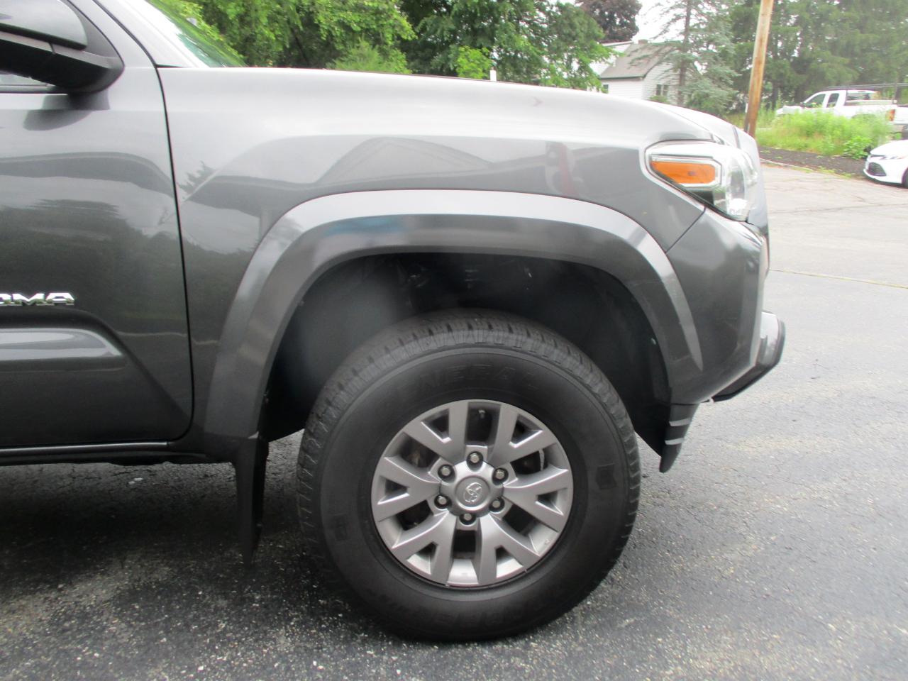 Toyota Tacoma 4WD  2018