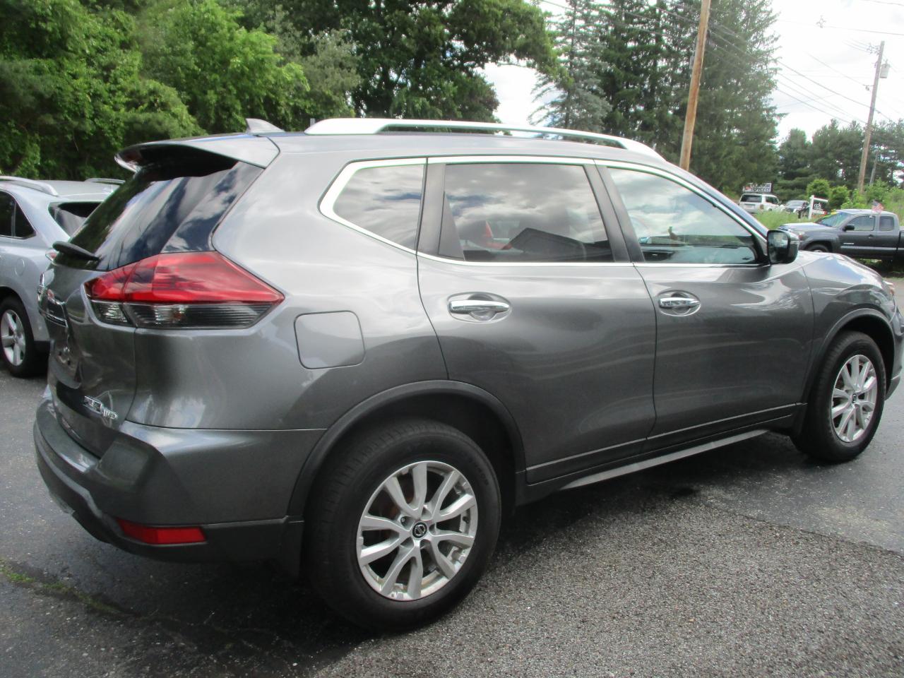 Nissan Rogue  2019