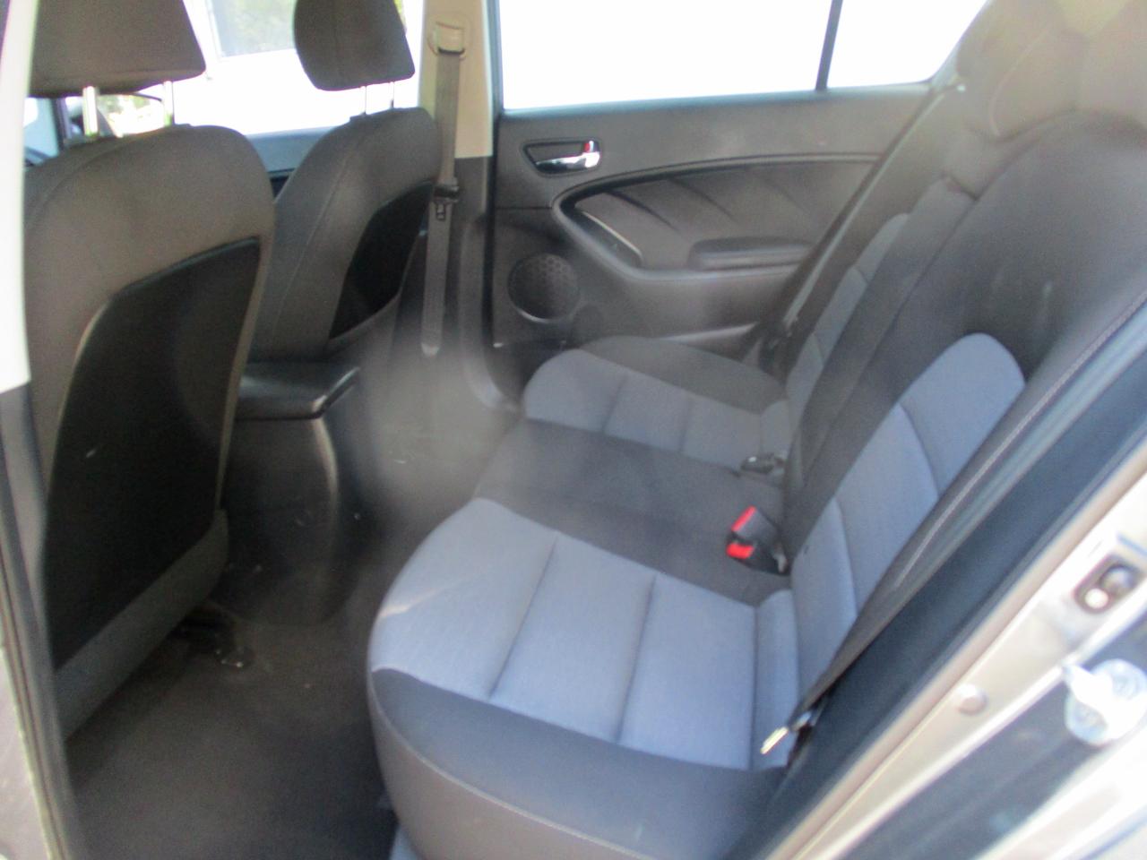 Kia Forte 5-Door  2016