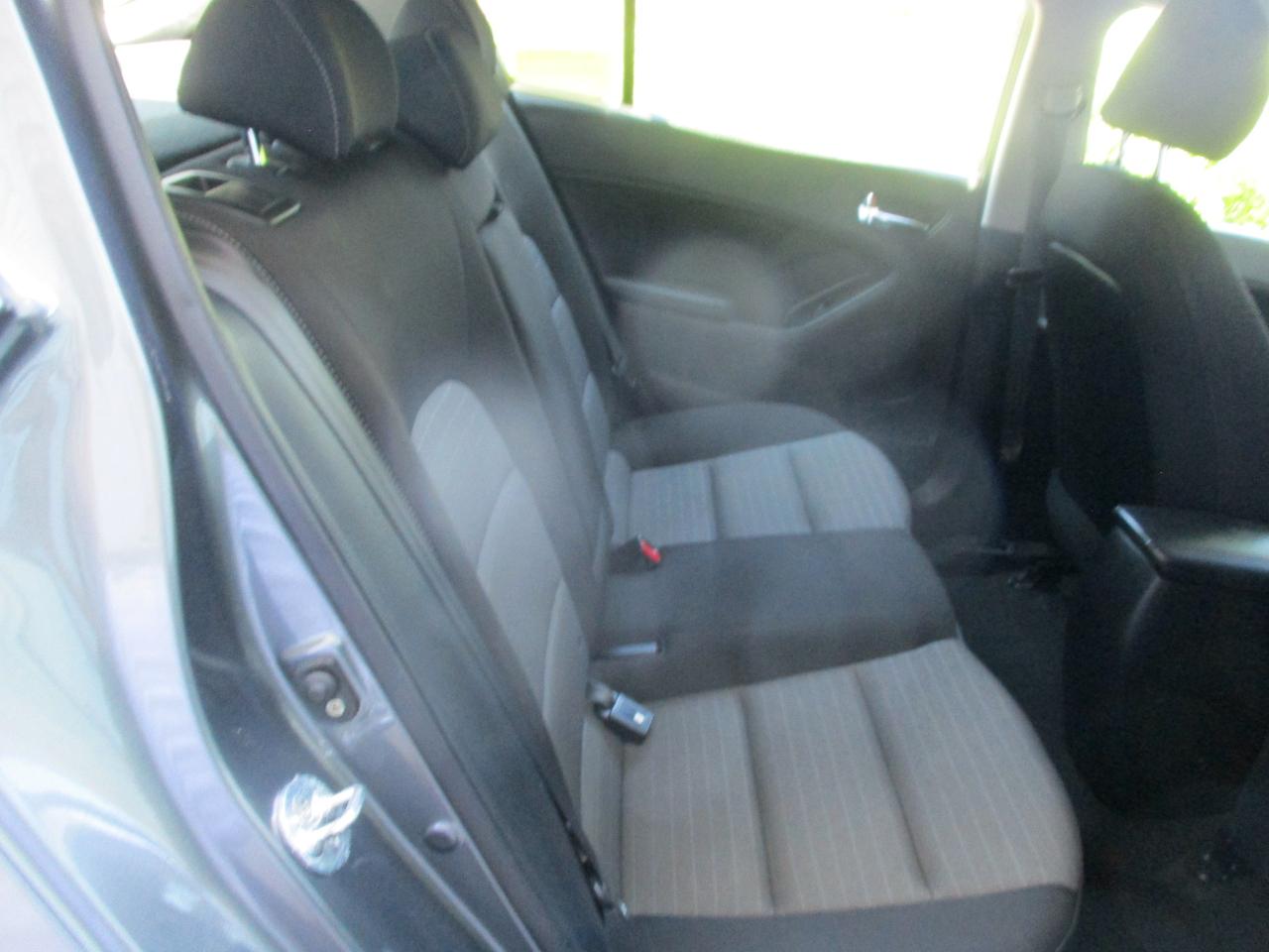 Kia Forte 5-Door  2016