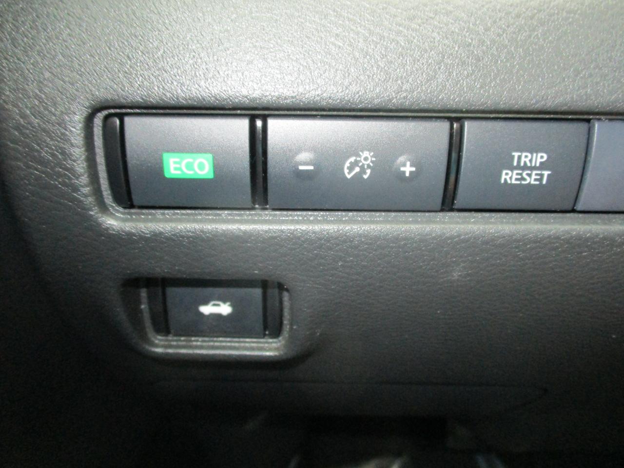 Nissan Sentra S CVT 2020