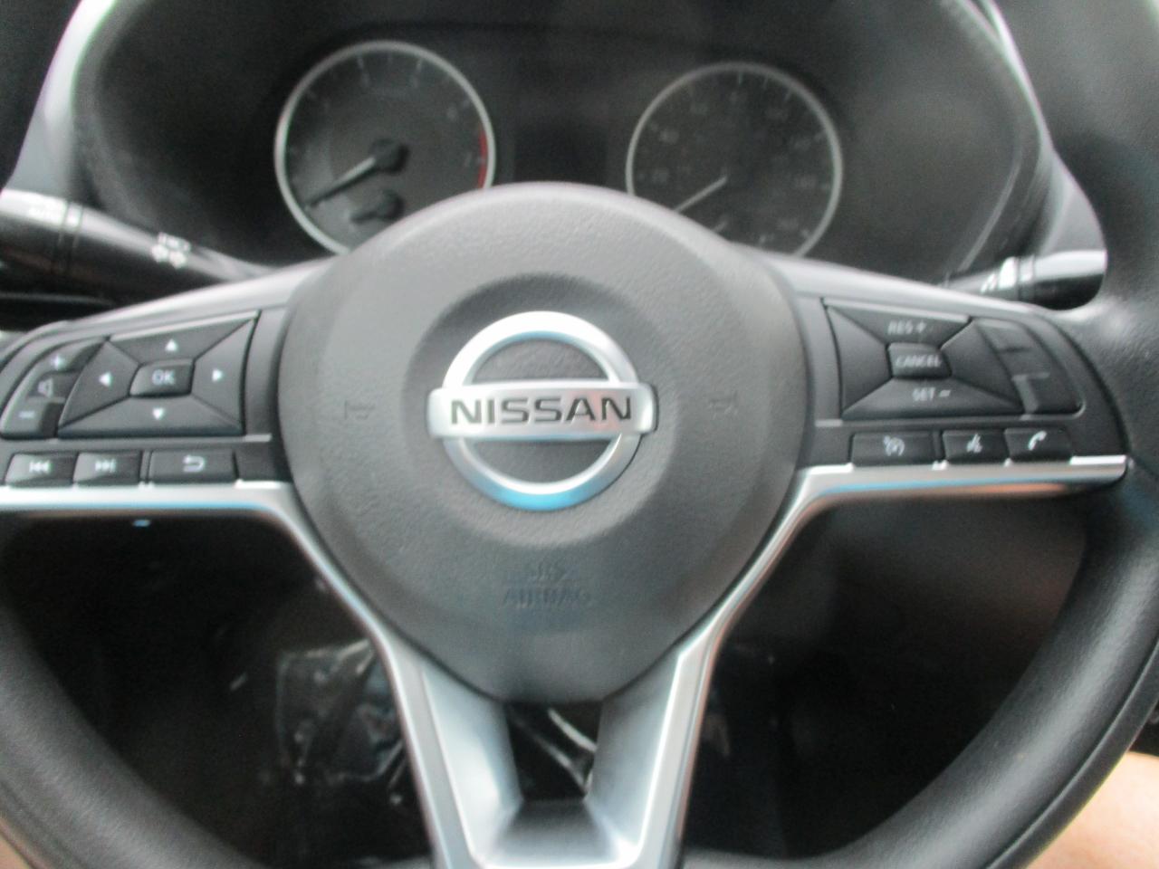 Nissan Sentra S CVT 2020