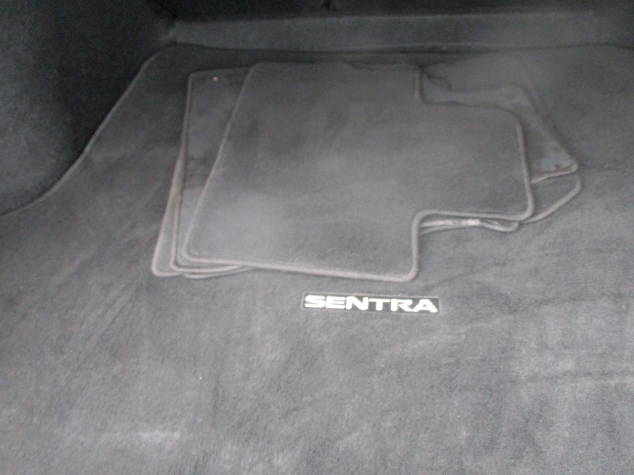 Nissan Sentra S CVT 2020
