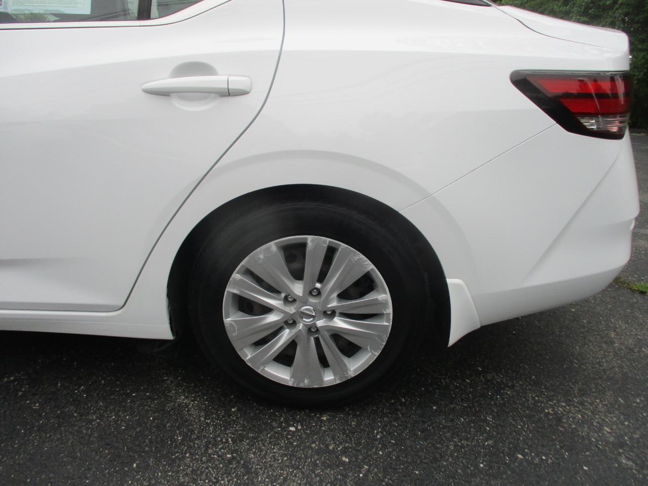 Nissan Sentra S CVT 2020