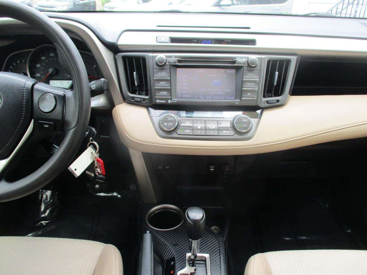 Toyota RAV4 XLE AWD 2014