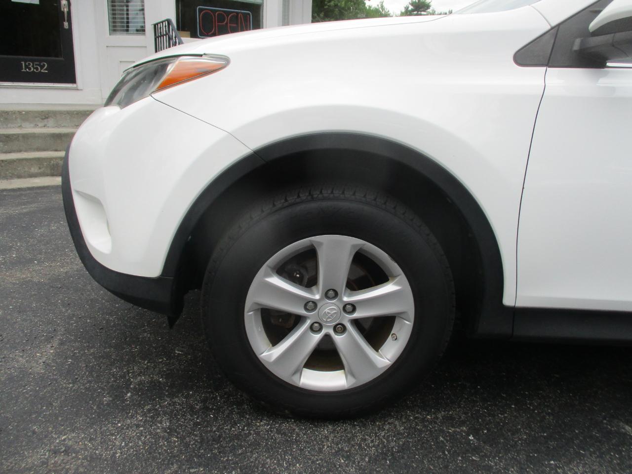 Toyota RAV4 XLE AWD 2014