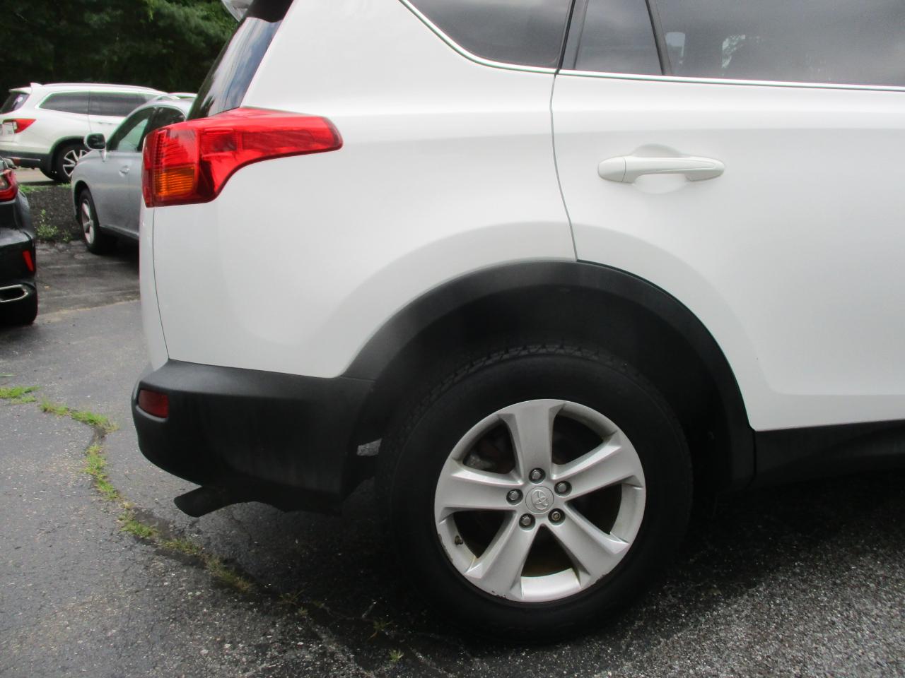 Toyota RAV4 XLE AWD 2014