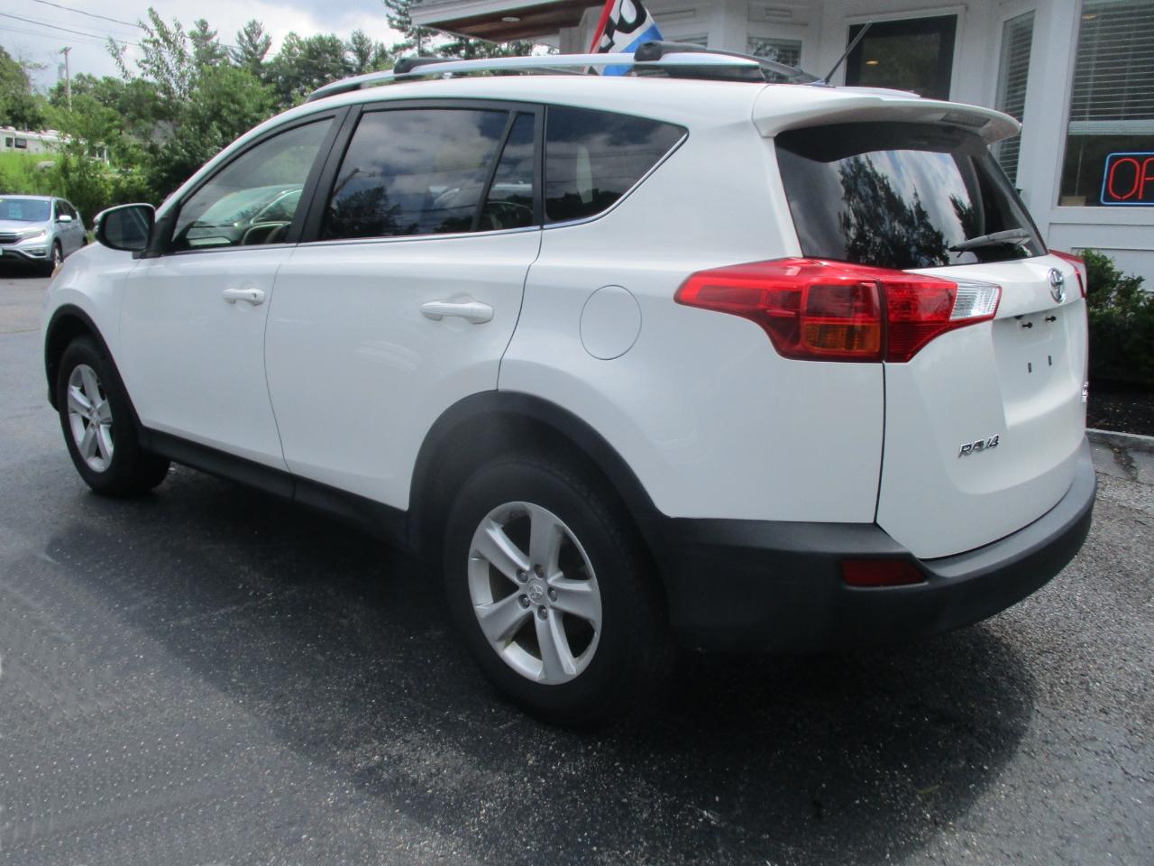 Toyota RAV4 XLE AWD 2014