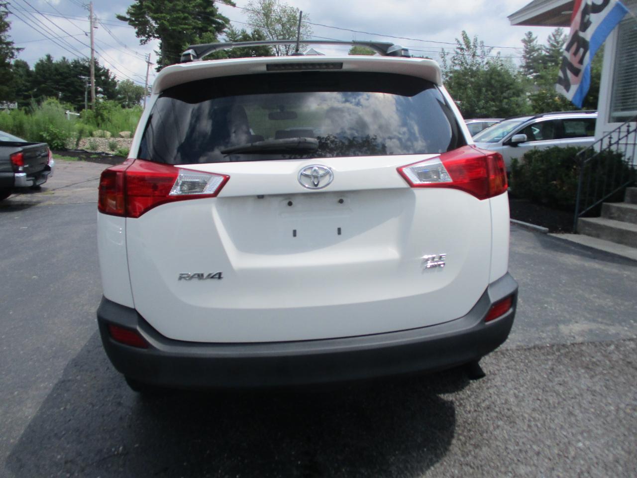 Toyota RAV4 XLE AWD 2014