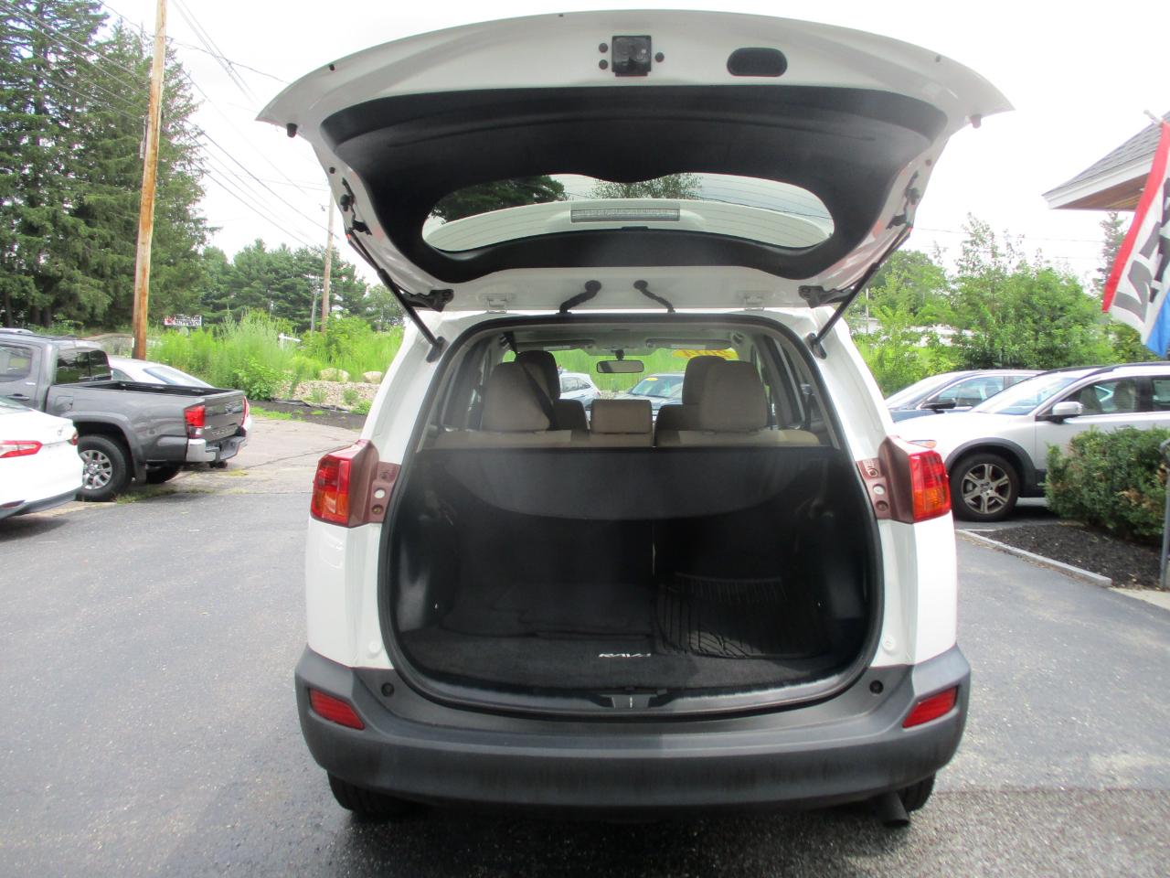 Toyota RAV4 XLE AWD 2014