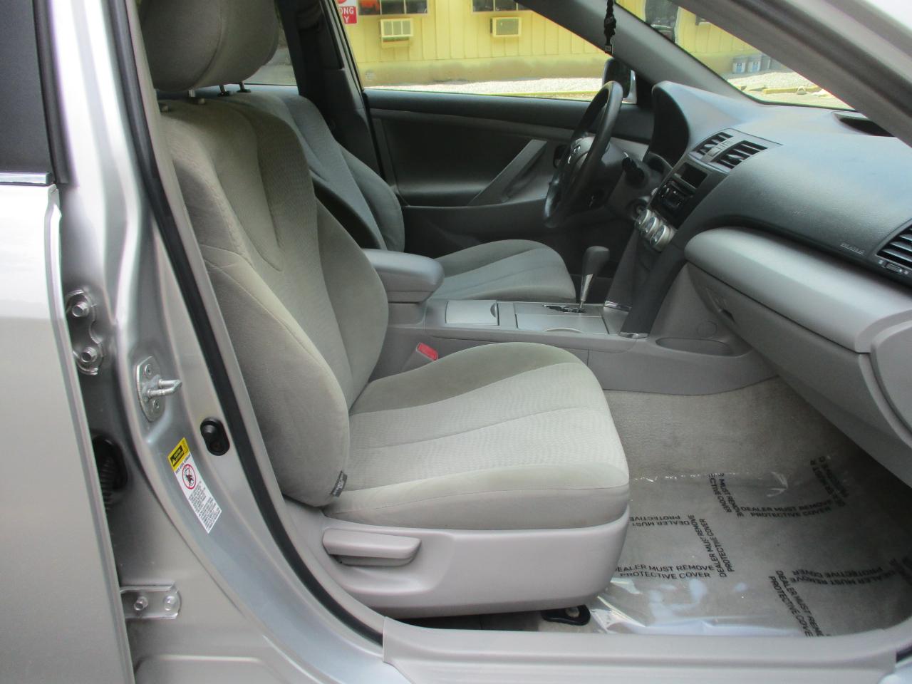Toyota Camry LE 2010