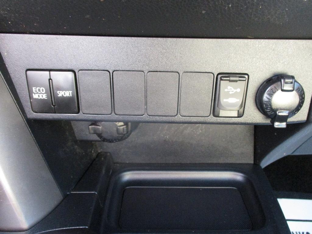 Toyota RAV4 LE 2017